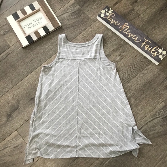 Mossimo Flowy Tank - Picture 3 of 3